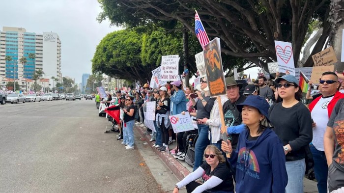 Thousands rallying today at ‘No Kings,’ anti-Trump protests in Southern ... Today’s headlines